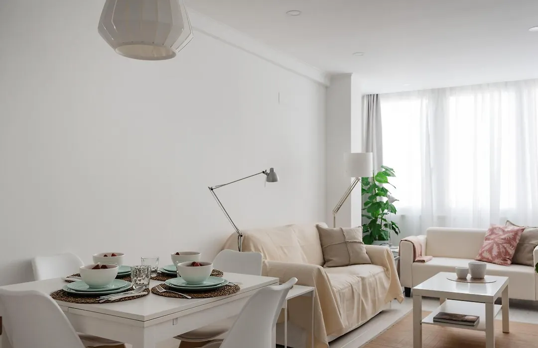 Light-Filled, Fully Renovated Apt Near Belem, By Timecooler-1